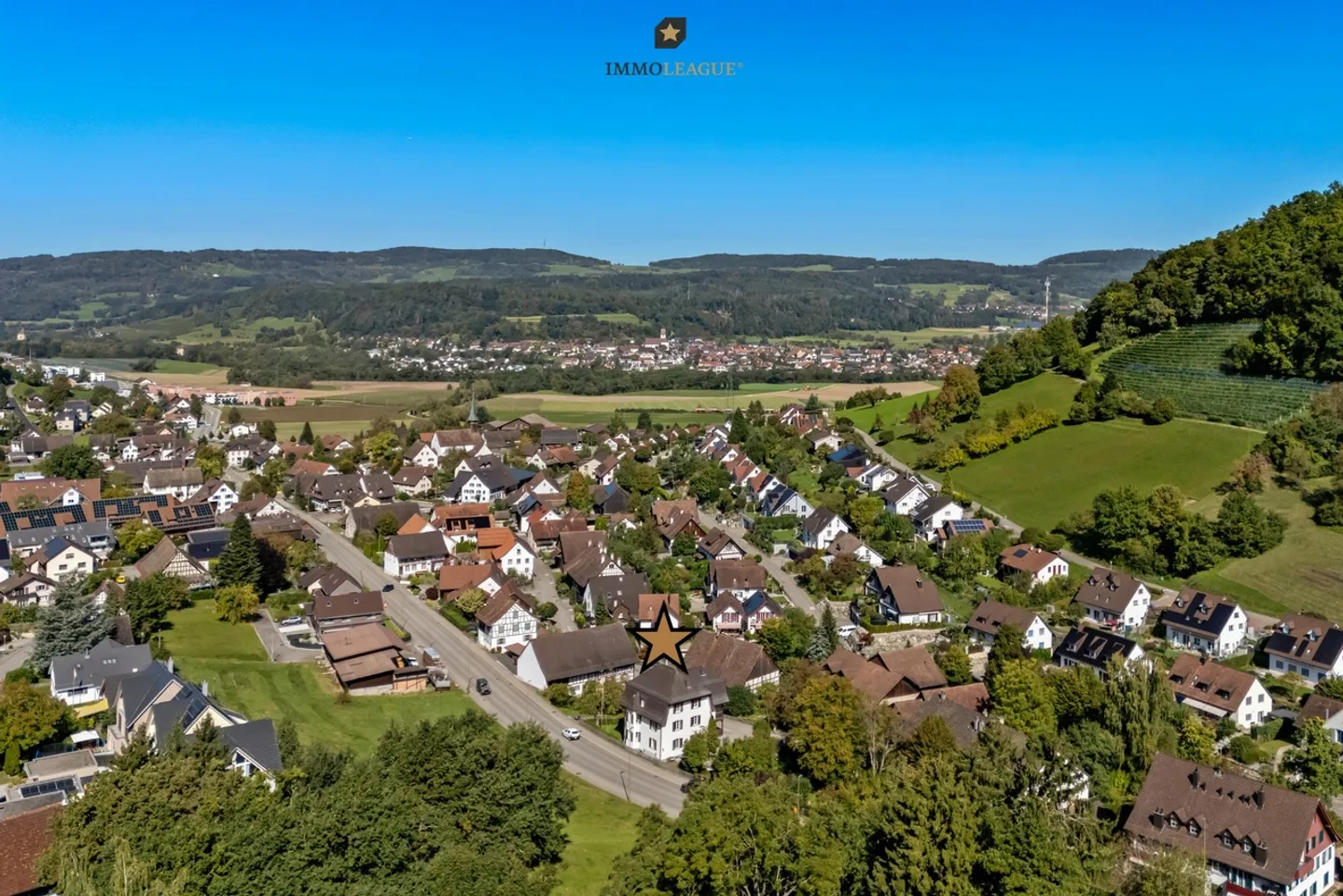 Durable, versatile, valuable - Your investment in the Zurich Unterland - Photo 9 of 10
