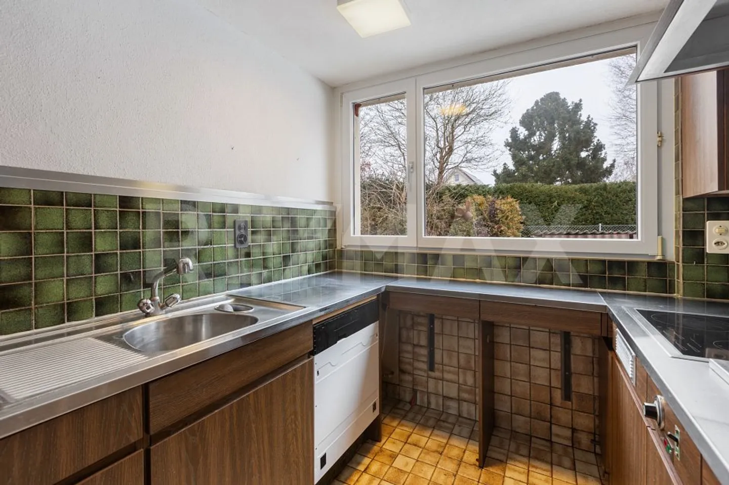 5-room semi-detached house with development potential in a quiet & desirable residential area - Photo 7 of 13