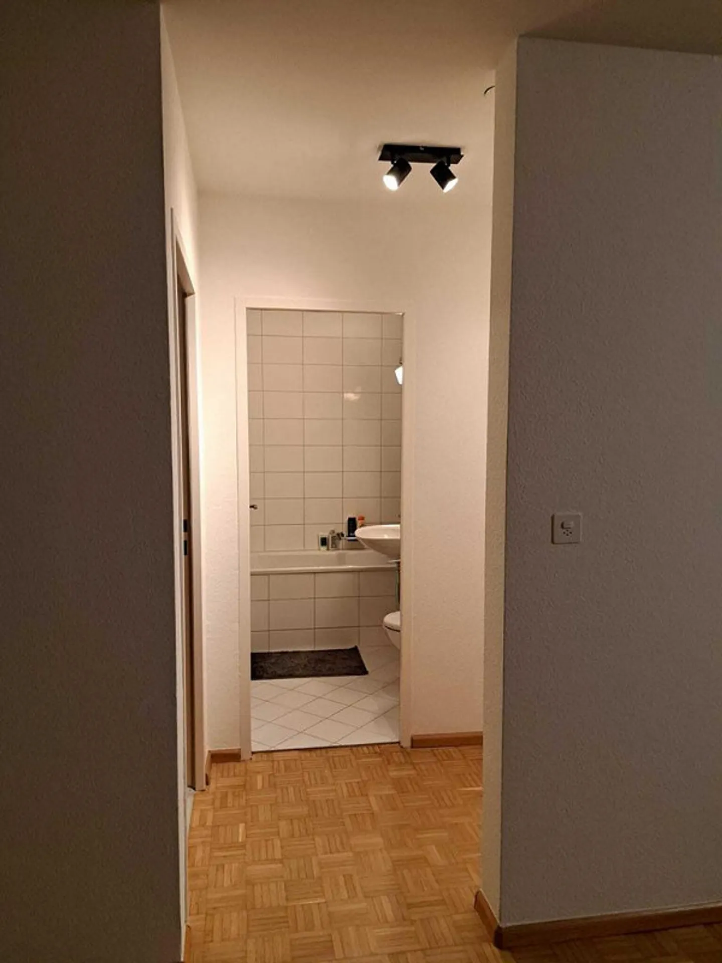 Modernes Apartment in Arlesheim - Foto 6 von 7