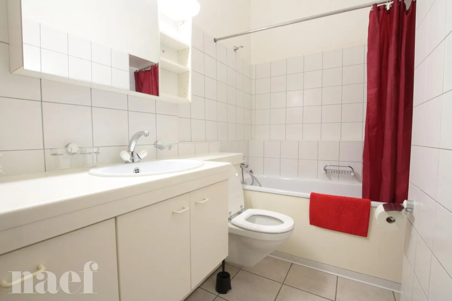 Two Steps from Neuchâtel Train Station - Photo 3 of 5