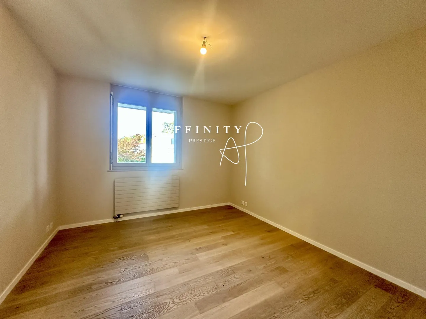 Spacious Duplex Apartment - Photo 11 of 19