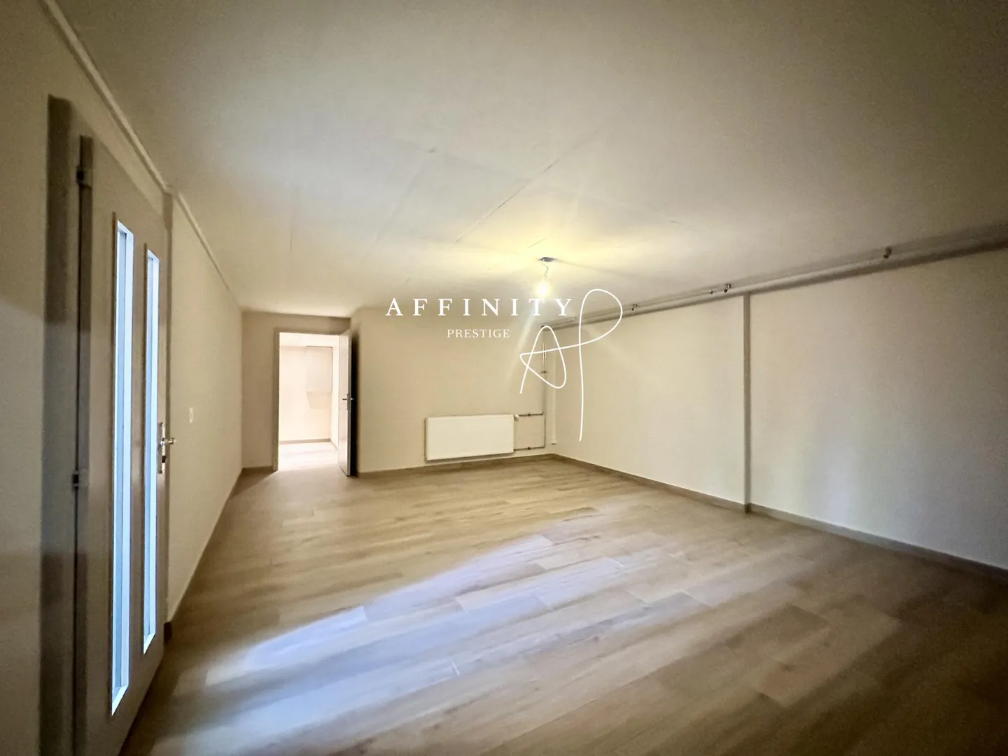 Spacious Duplex Apartment - Photo 14 of 19