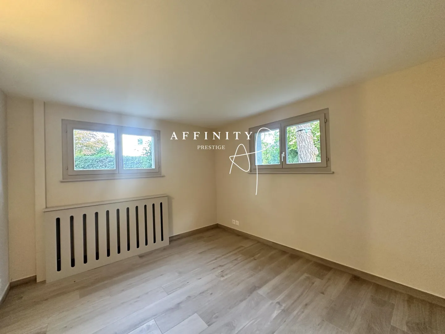 Spacious Duplex Apartment - Photo 17 of 19