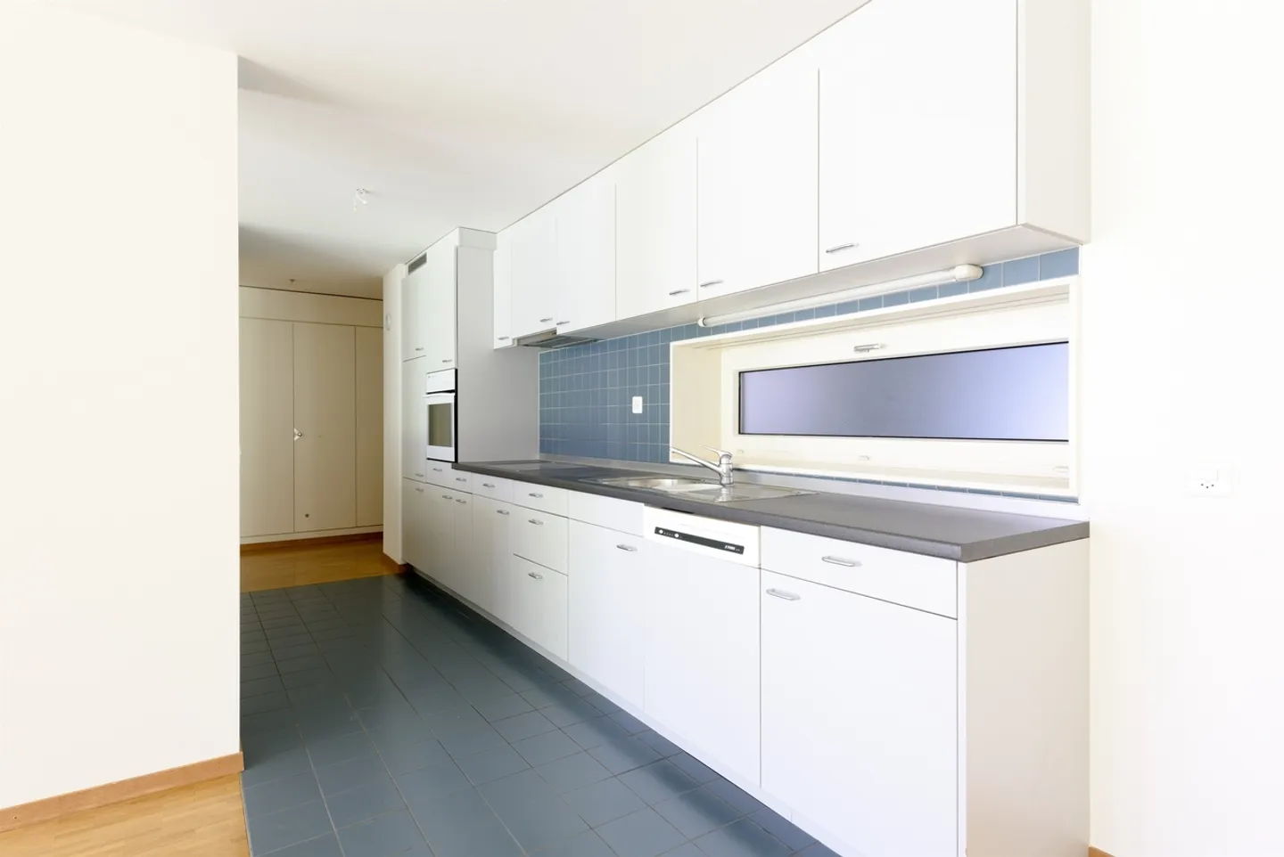 Appartement Moderne Près du Lac - Photo 4 sur 6