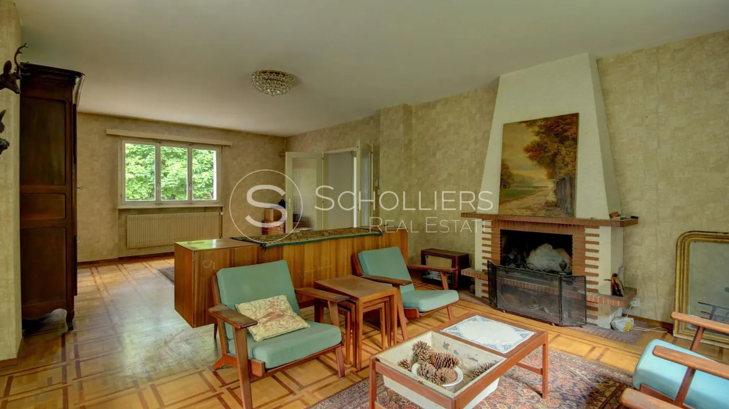 8-room House - Photo 3 of 12
