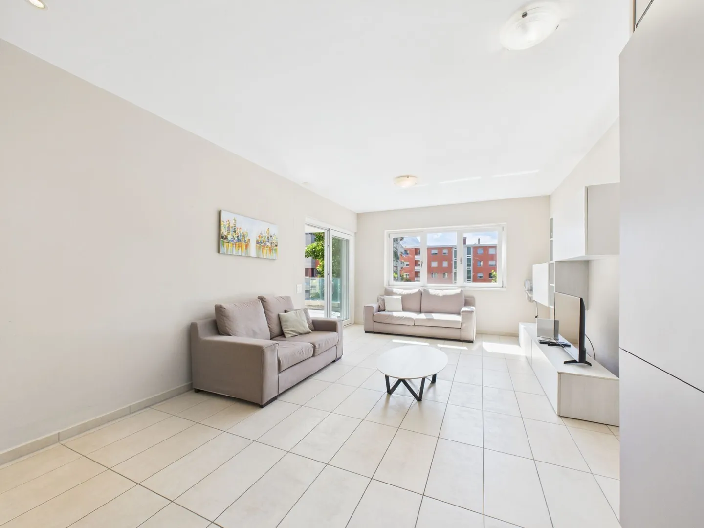 Ottimo investimento affitti brevi - Elegante appartamento 3.5 locali con doppi servizi - Foto 3 di 18