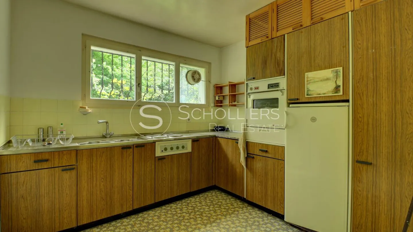 8-room House - Photo 7 of 12