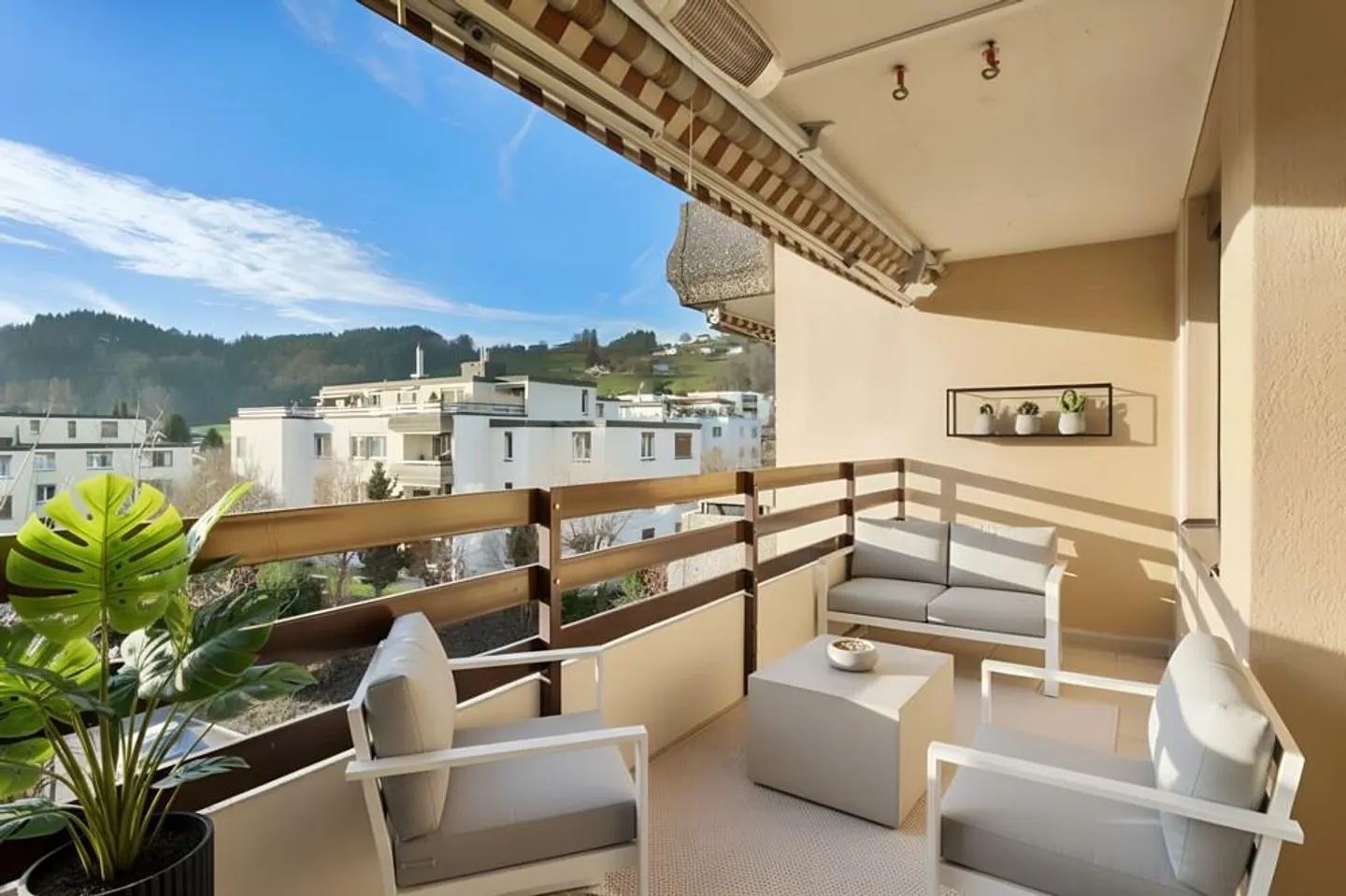 MODERNE. VUE. EMPLACEMENT DE CHOIX. - Photo 7 sur 10