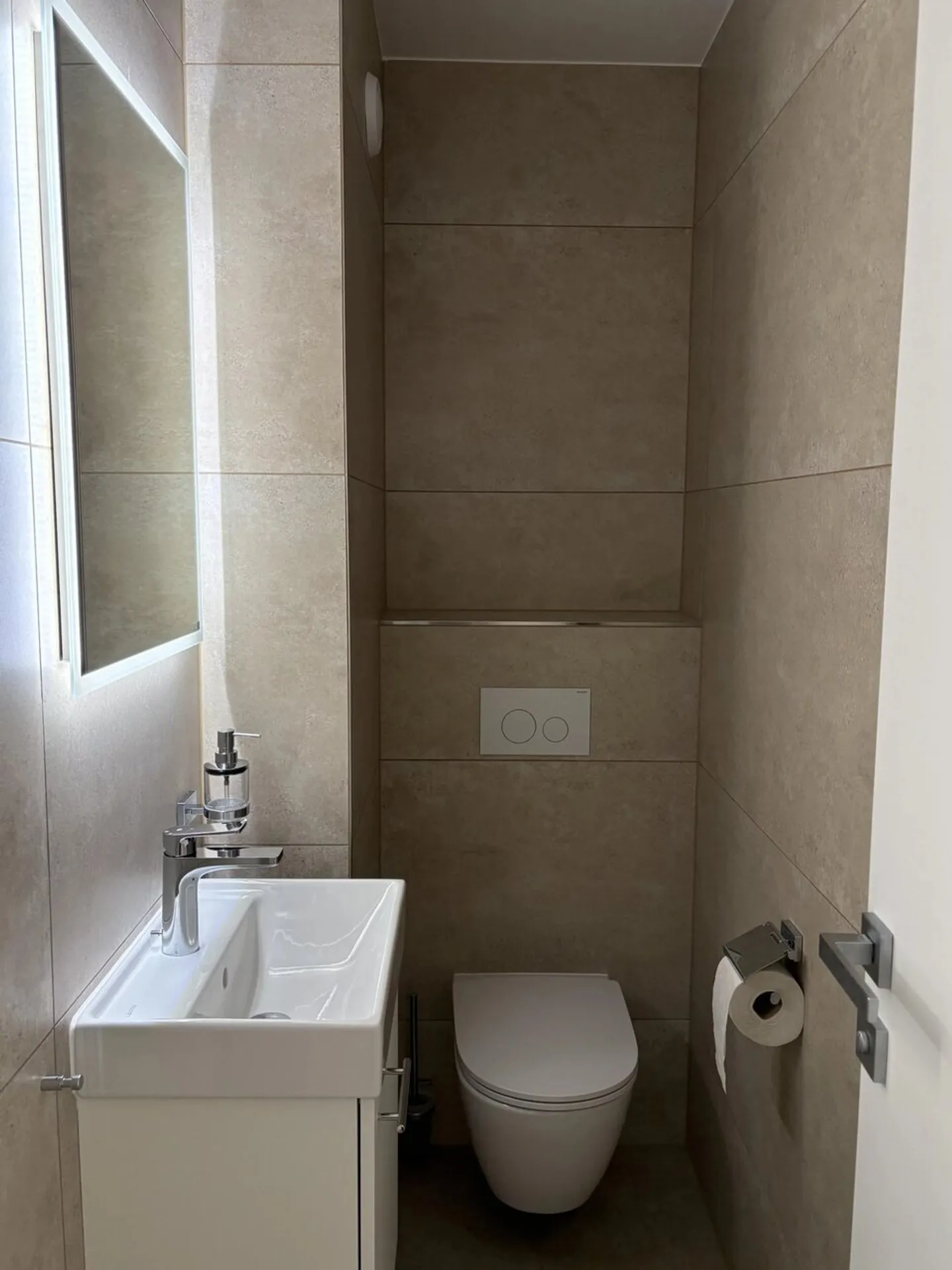 Appartement spacieux avec vue sur le lac - Photo 10 sur 12