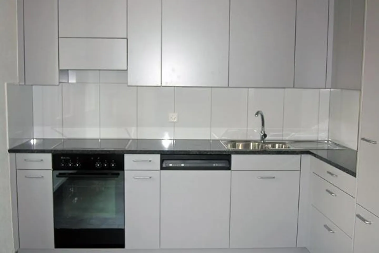 Vicino al lago di Lützelsee in un complesso simile a un parco - Foto 4 di 5