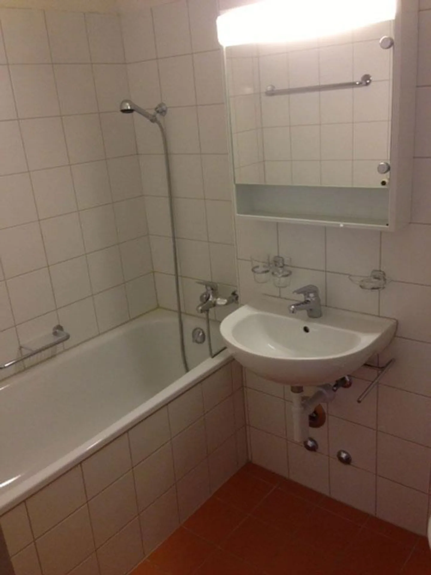 Attractive Apartment Near Zurich Airport - Photo 3 of 4