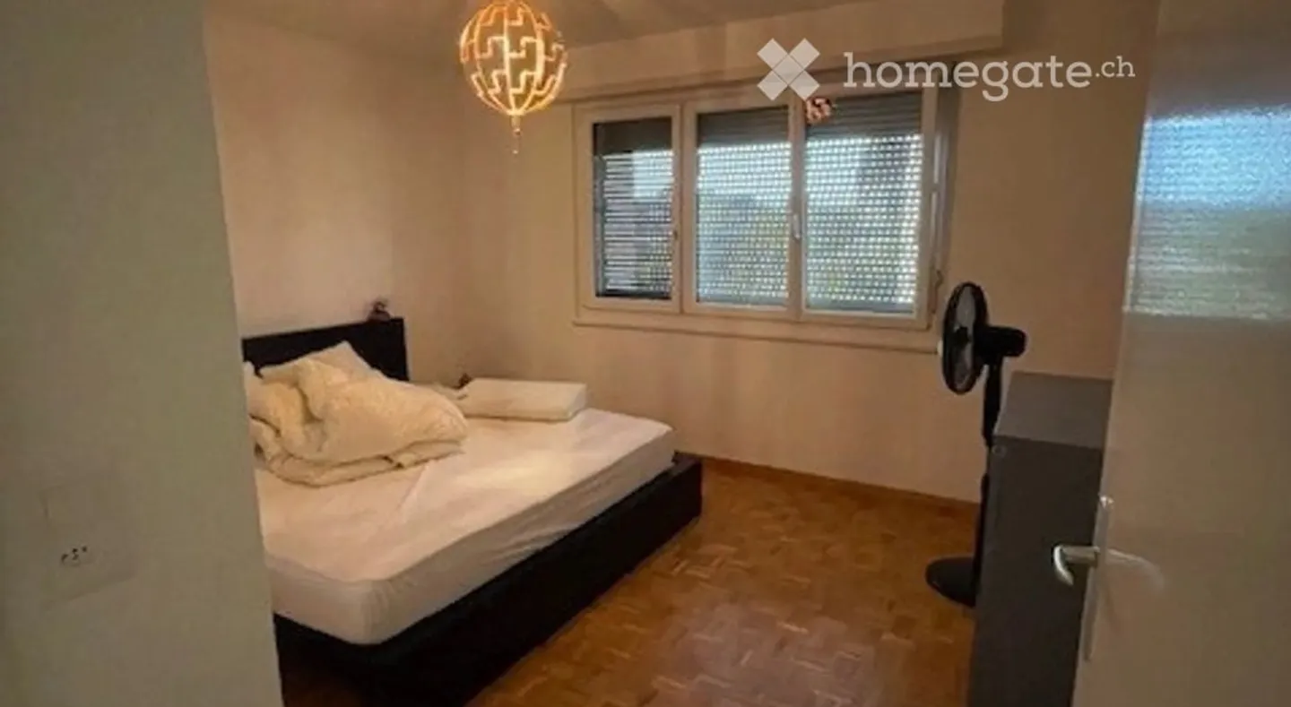 Charming 2-room apartment with balcony in Vevey - Photo 4 of 5