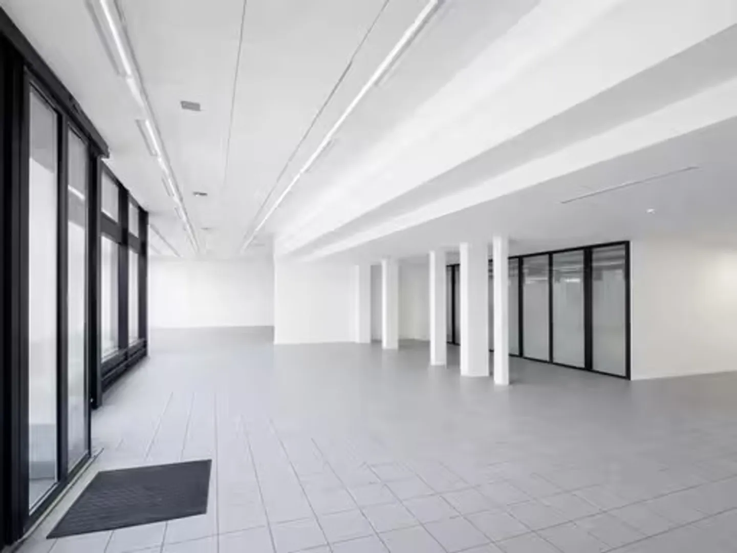 Espace Commercial à Grancia - Photo 2 sur 2