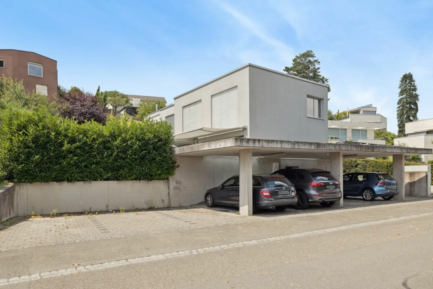 Modernes Doppel-EFH mit Garten - Foto 1 von 11