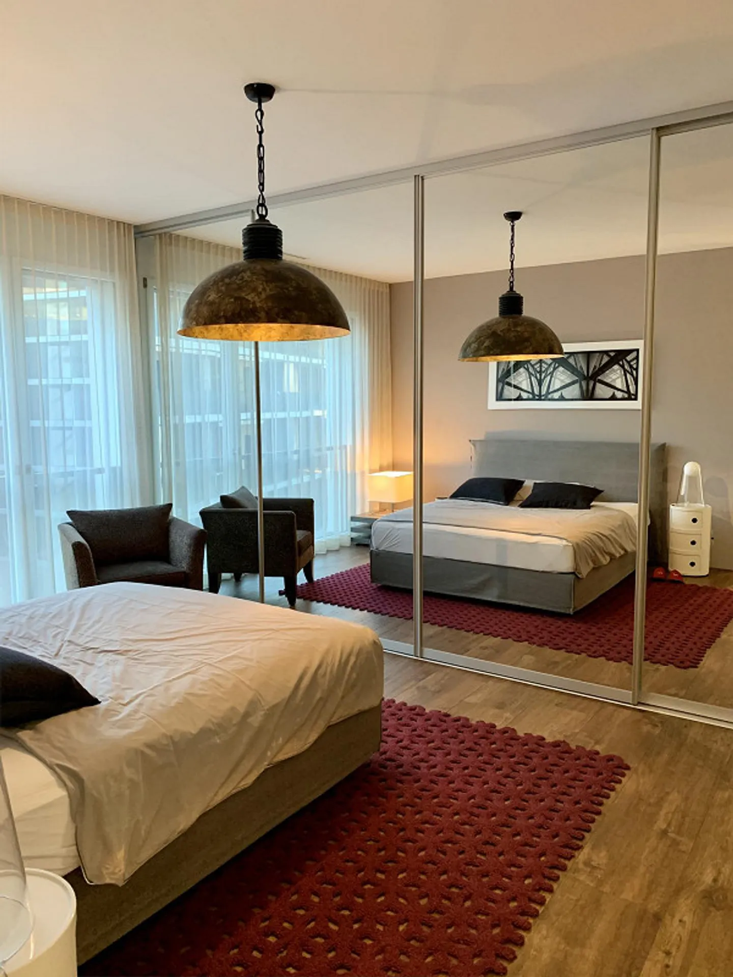 APPARTEMENT LUXUEUX ET MEUBLÉ DE 2,5 PIÈCES - Photo 7 sur 10