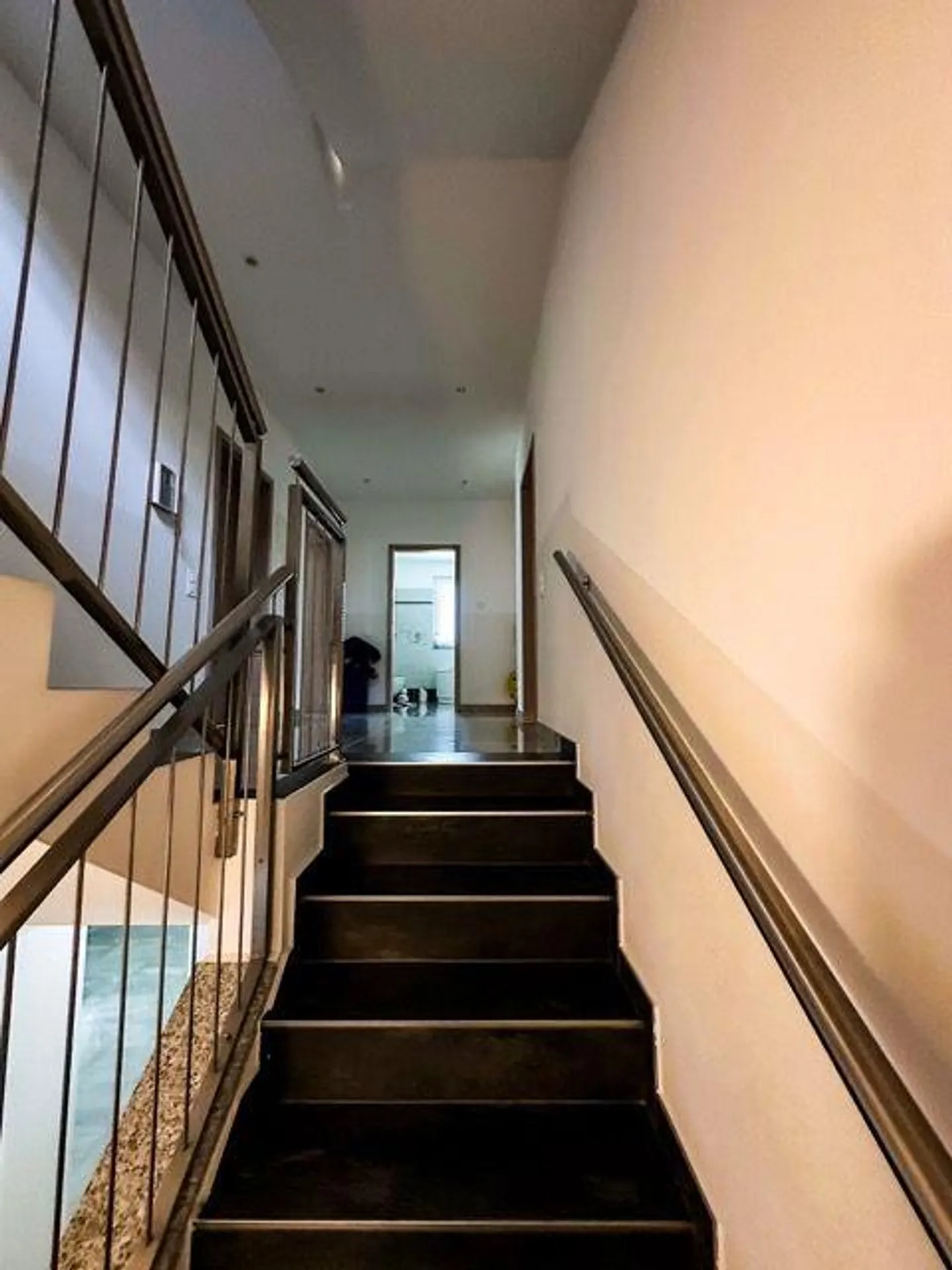 Spaziosa Casa Unifamiliare - Foto 12 di 23