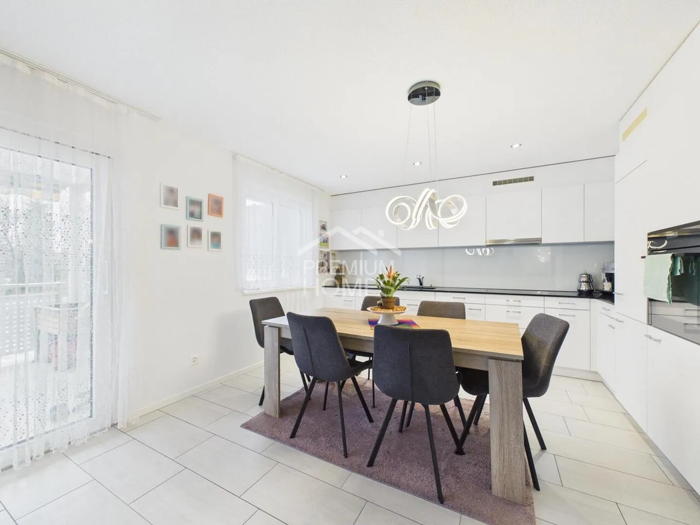 Modernes Apartment mit sonnigem Balkon - Foto 3 von 10