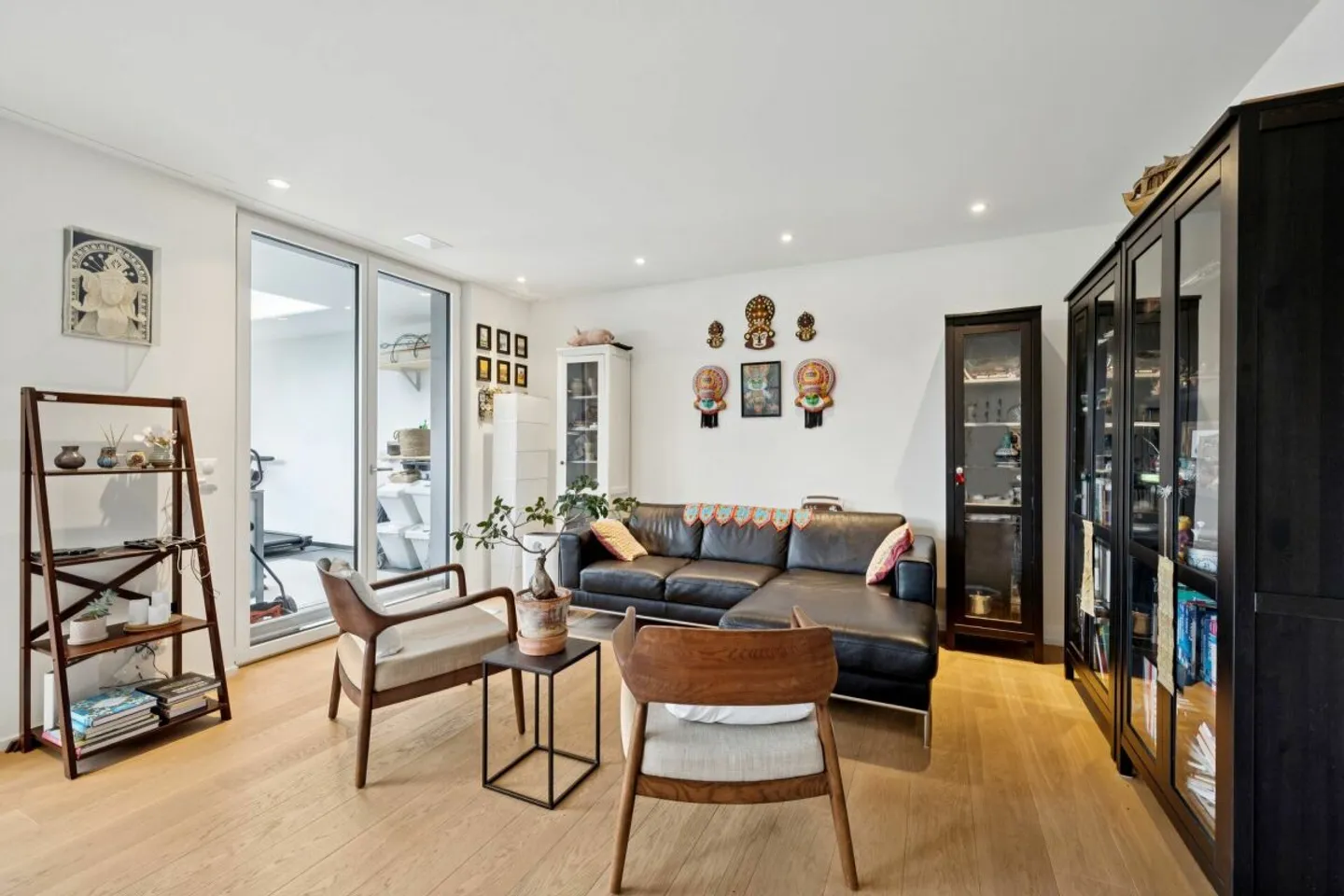 Modernes Doppel-EFH mit Garten - Foto 6 von 11