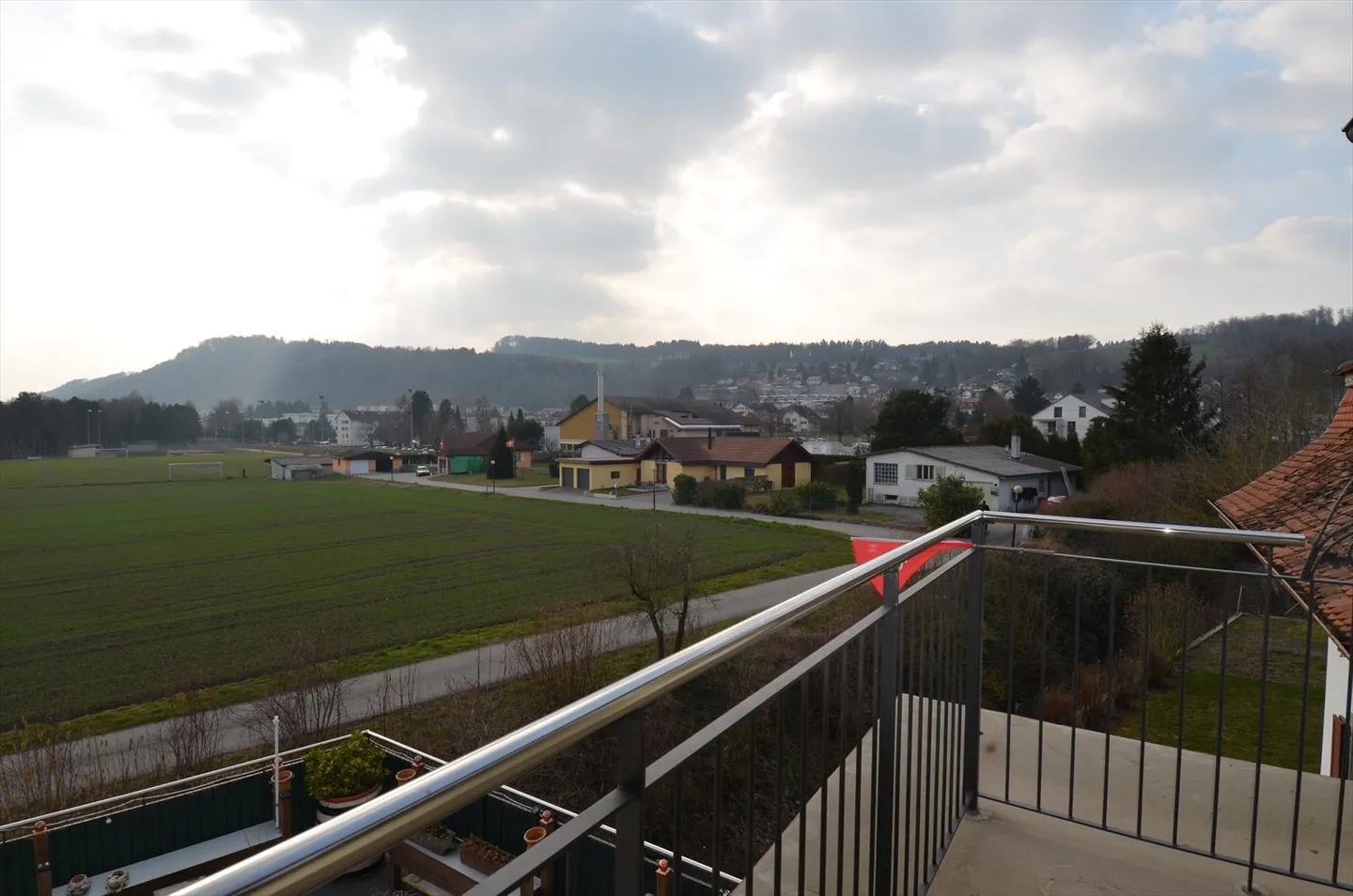 Appartamento con terrazza 3,5 locali - Foto 3 di 8