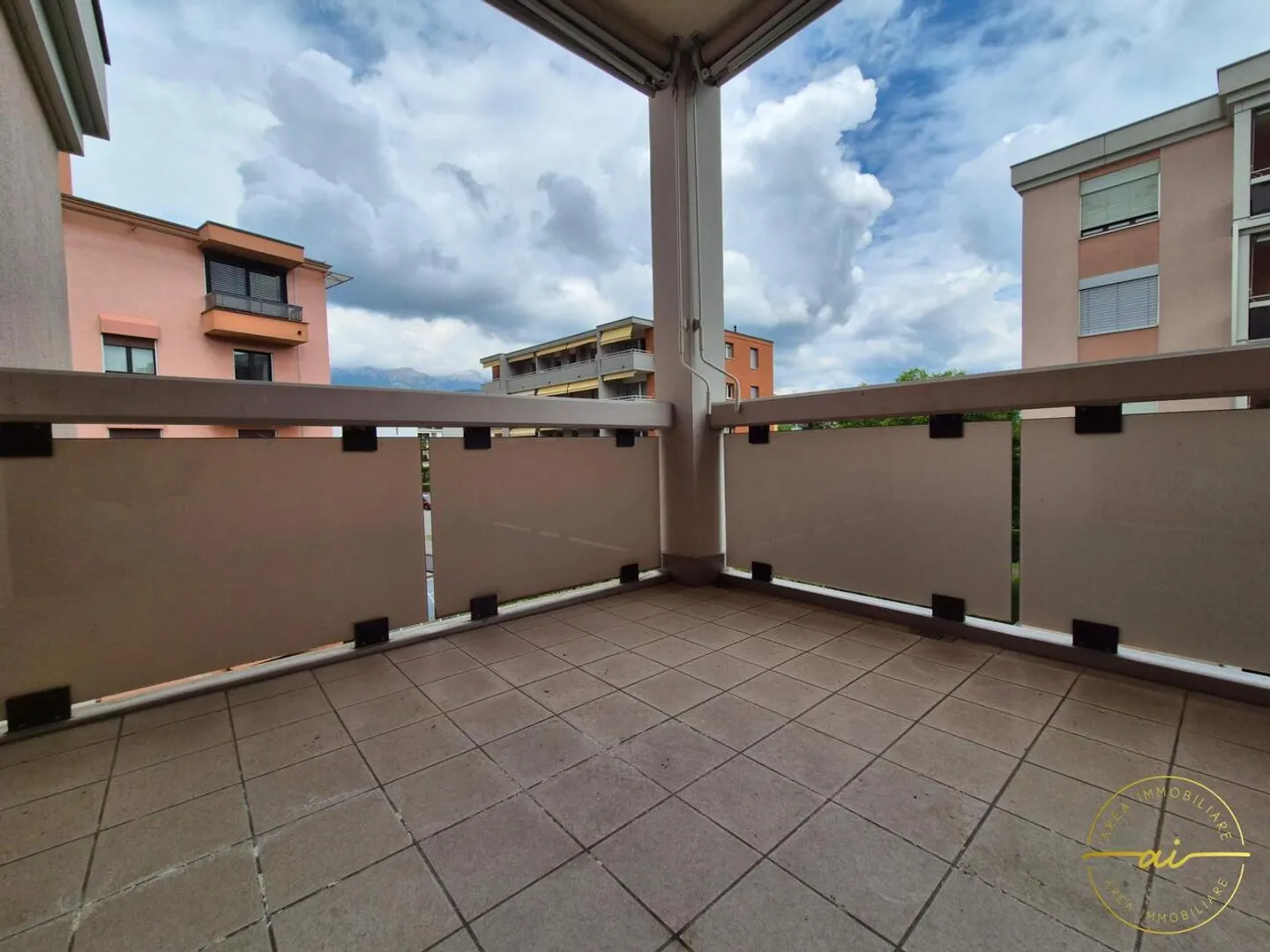 3.5-ROOM APARTMENT A FEW STEPS FROM THE LAKE IN CASLANO - Photo 9 of 13