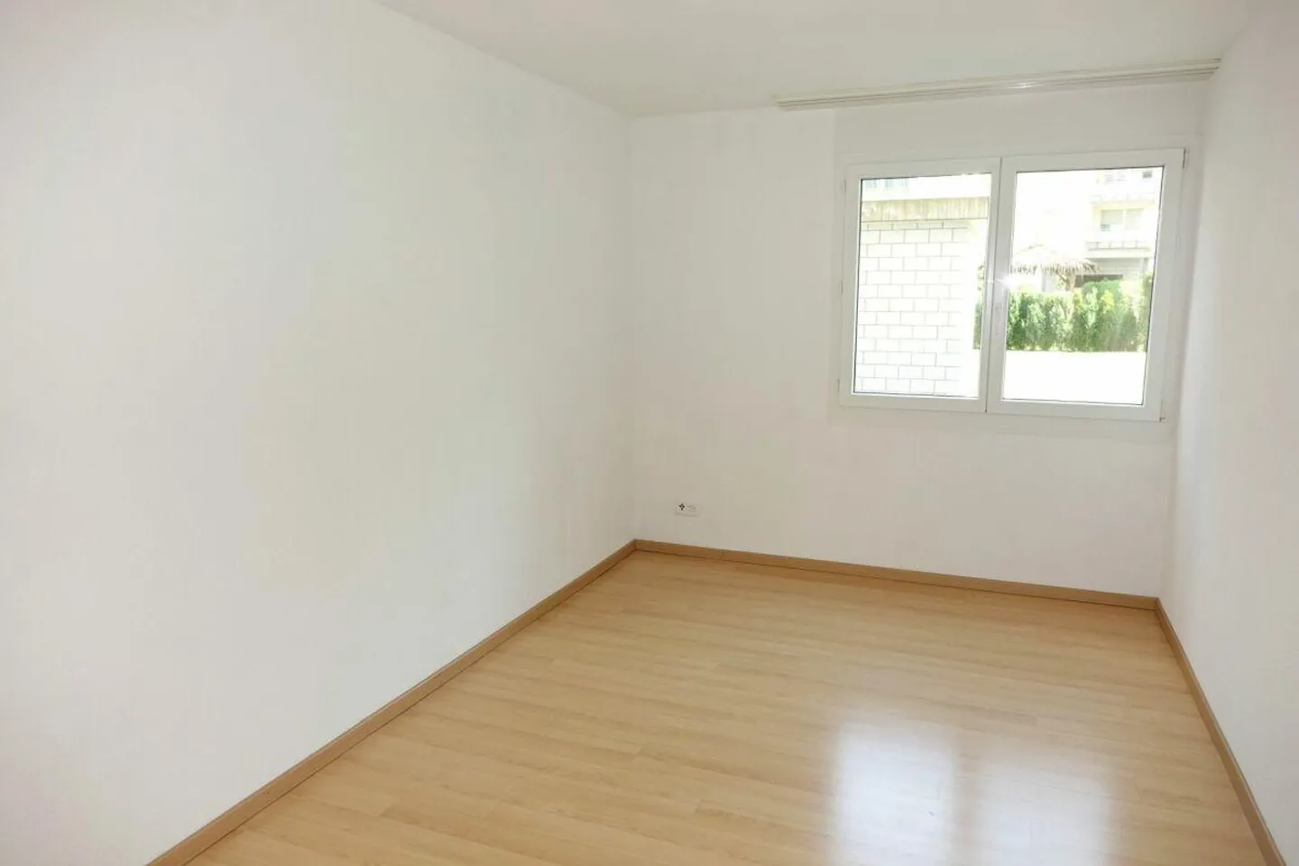 appartamento luminoso e spazioso con giardino - Foto 6 di 10