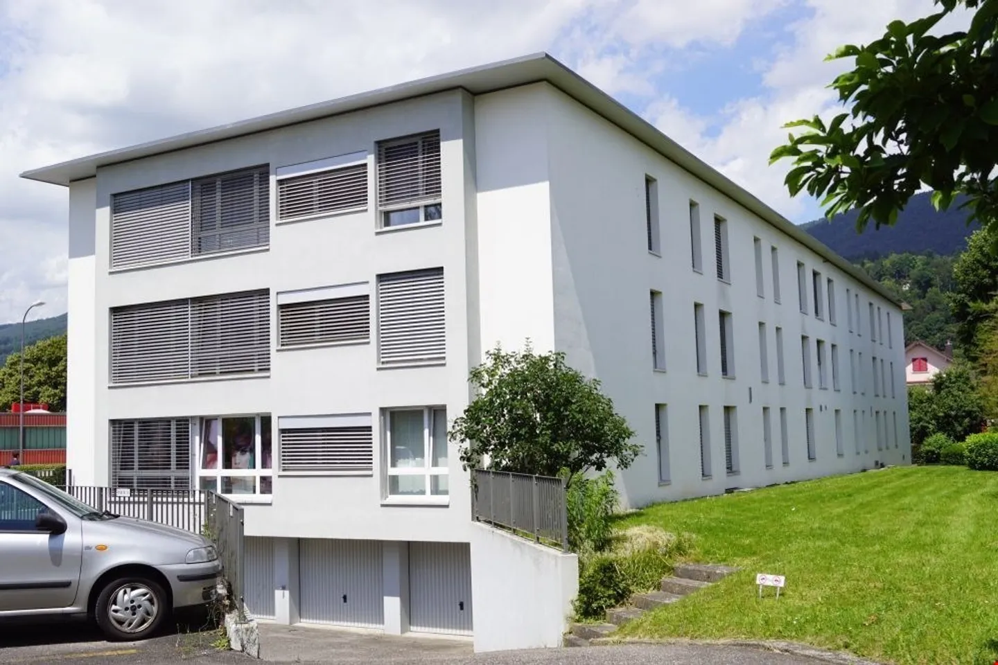 Ruhige 3-Zimmerwohnung nähe ÖV und Einkaufsmöglichkeiten - Foto 1 von 5