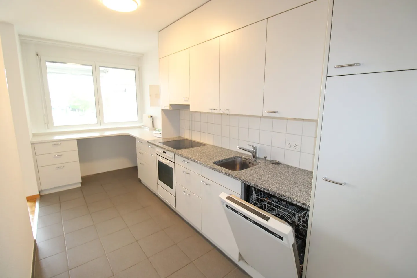 Ruhige 3-Zimmerwohnung nähe ÖV und Einkaufsmöglichkeiten - Foto 5 von 5