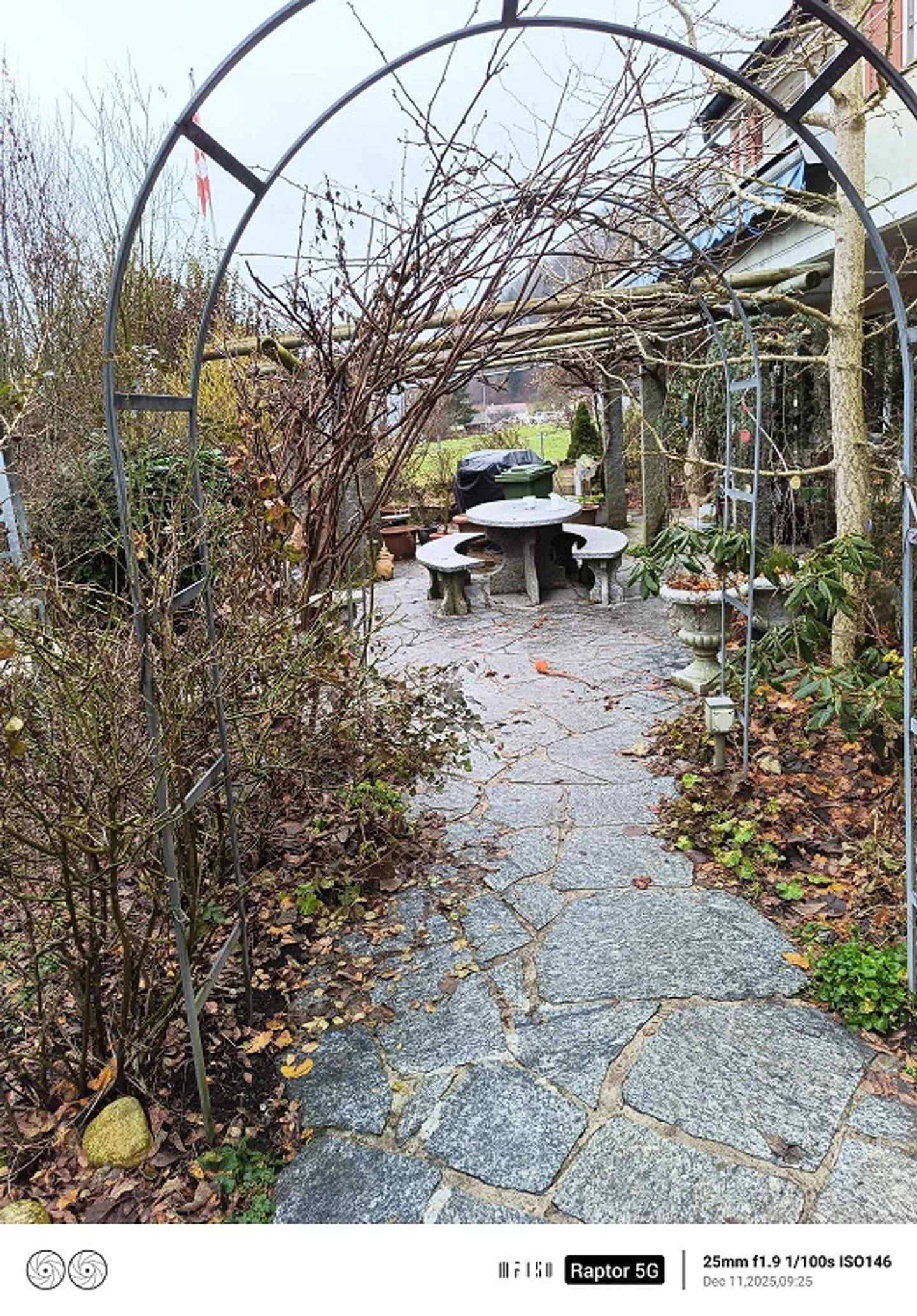 For craftsmen/tradesmen...large family...quiet business...and much more. - Photo 13 of 13