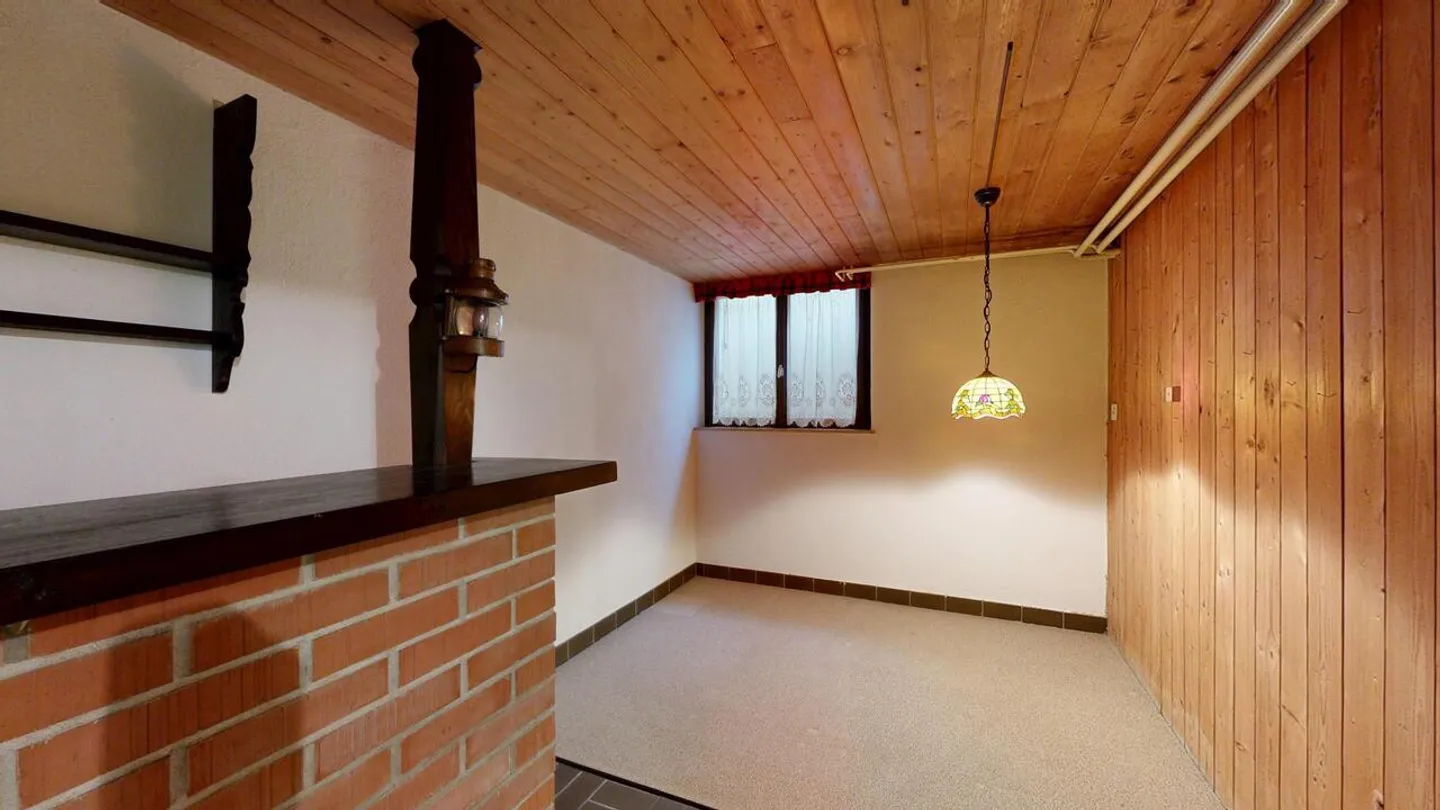 Attractive 5.5-room corner townhouse with garage in a wonderful location - Photo 10 of 11