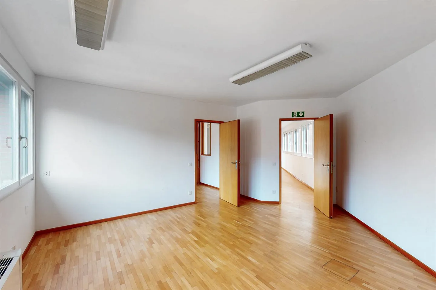 Prestigeträchtiger Büroraum in Mendrisio - 170 m² funktional und hell - Foto 2 von 13