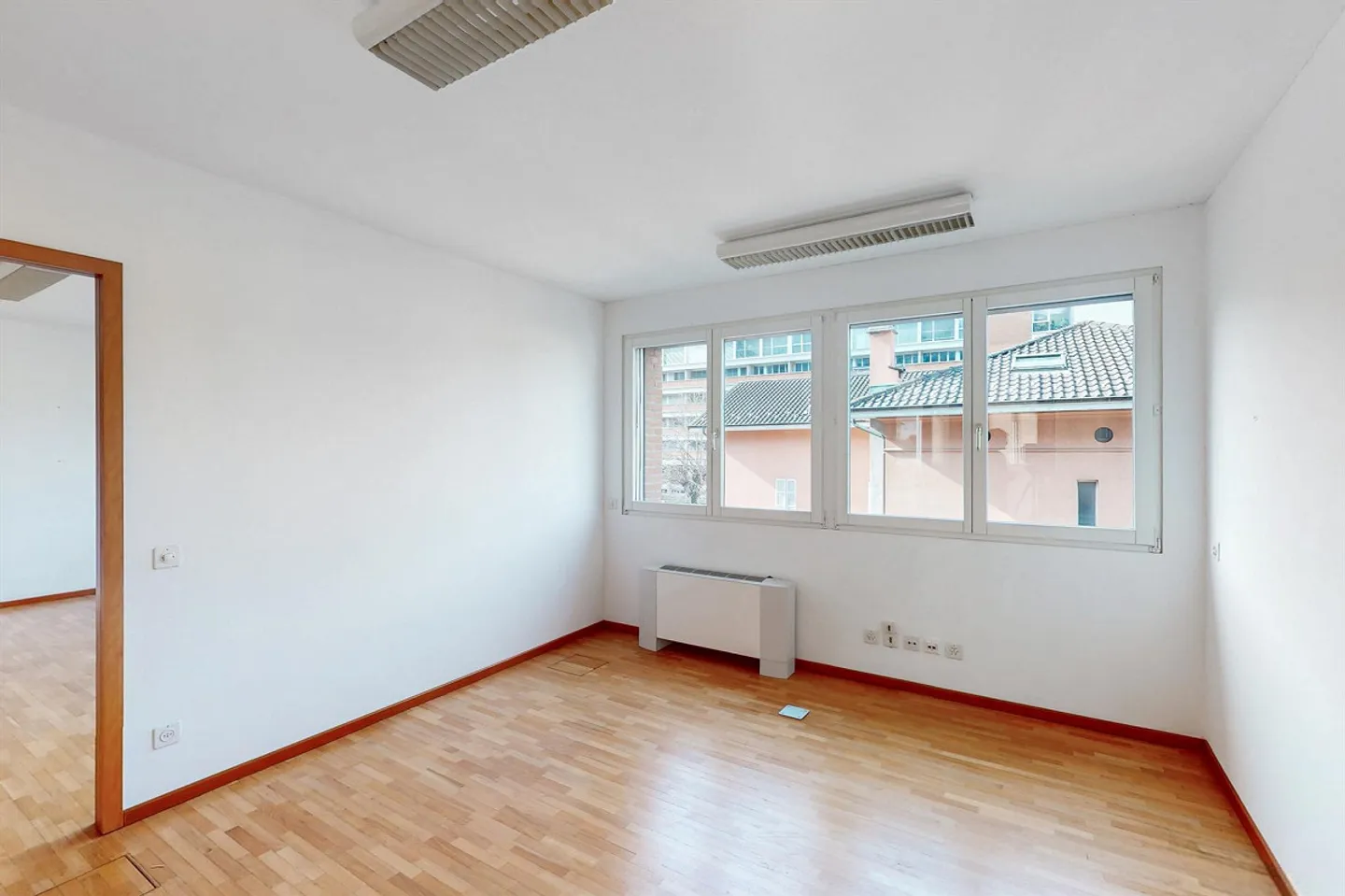 Prestigeträchtiger Büroraum in Mendrisio - 170 m² funktional und hell - Foto 6 von 13