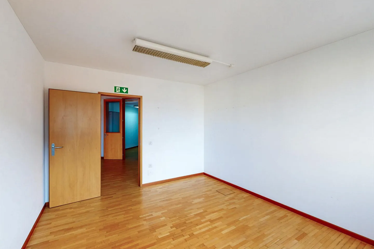 Prestigeträchtiger Büroraum in Mendrisio - 170 m² funktional und hell - Foto 9 von 13