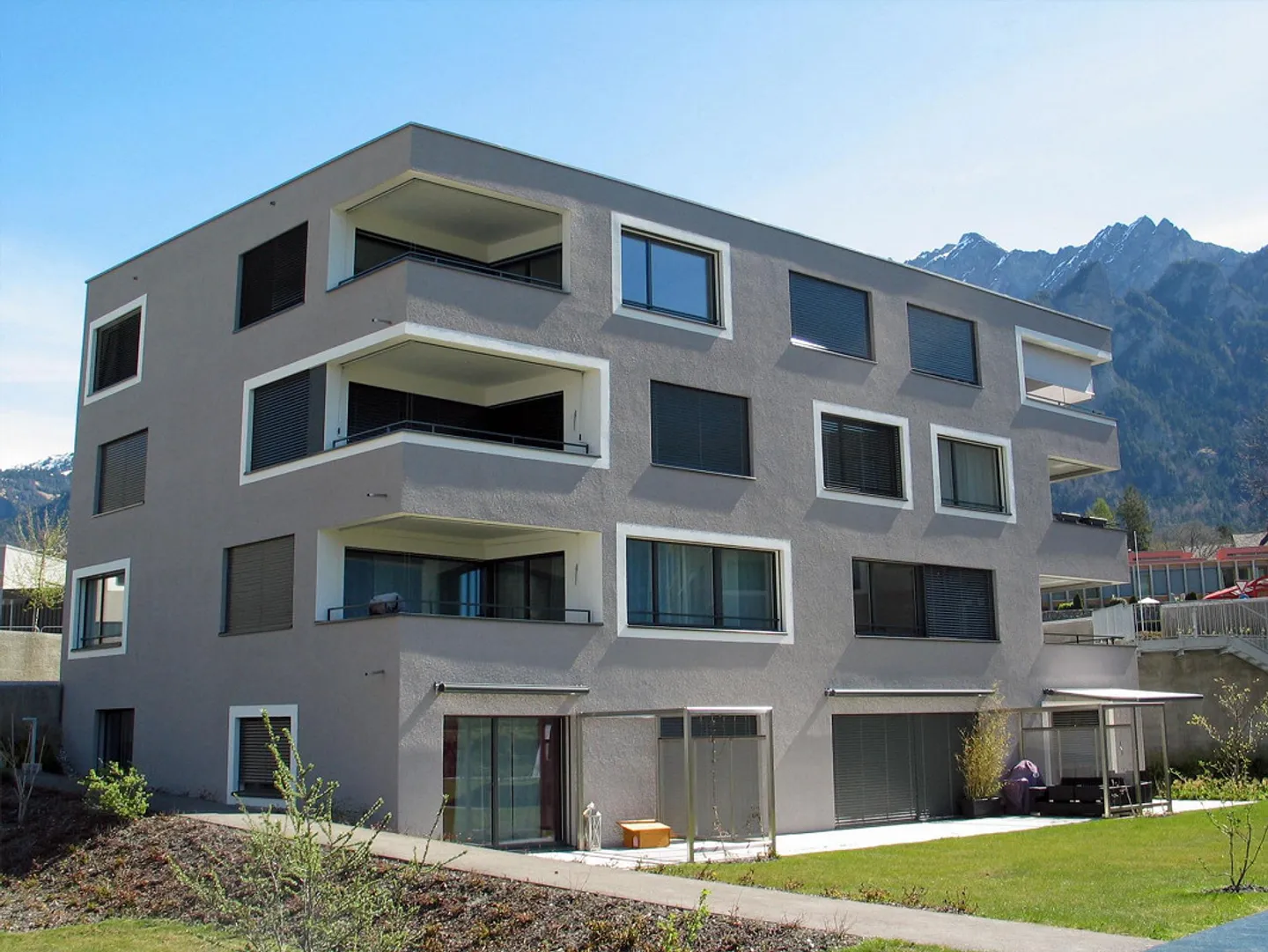 grande appartamento con architettura moderna - Foto 4 di 5