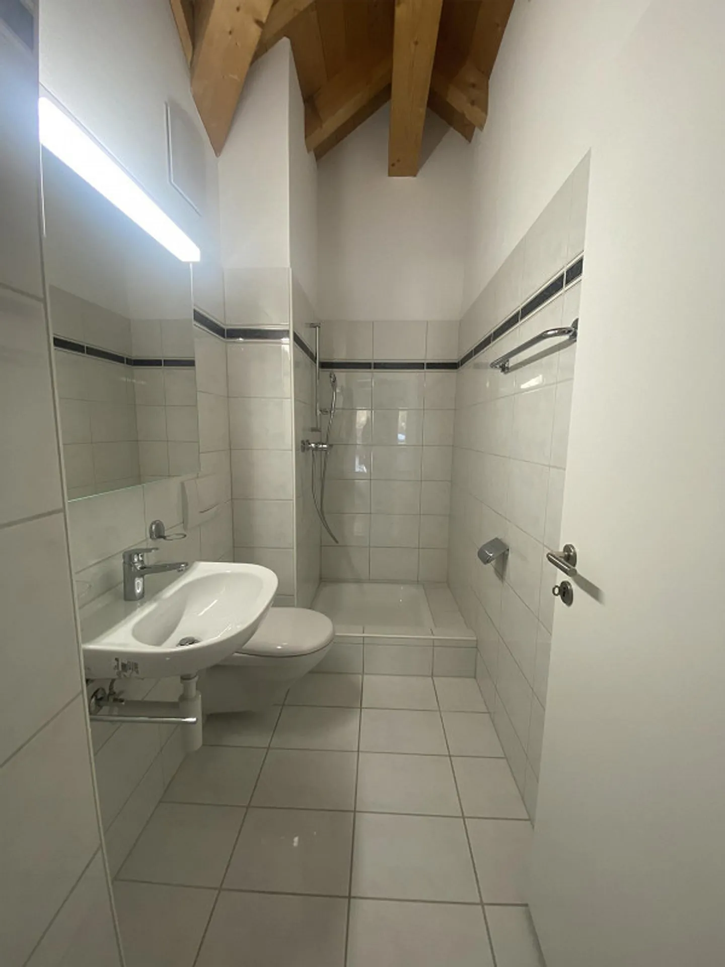 Appartamento mansardato di 4,5 stanze soleggiato - Foto 6 di 8