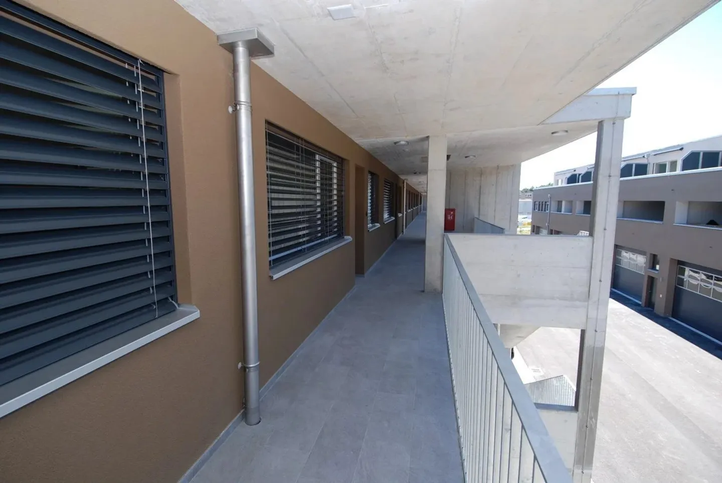 Appartement de luxe en attique - Photo 4 sur 9