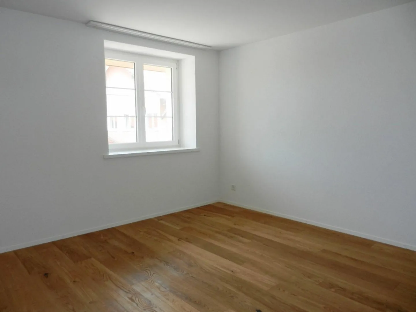 Moderne Wohnung mit Terrasse in Stetten SH - Foto 5 von 9