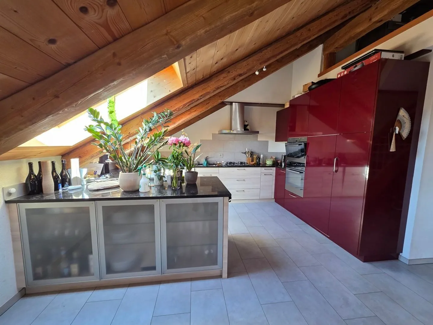 Spacious Duplex Apartment - Photo 3 of 12
