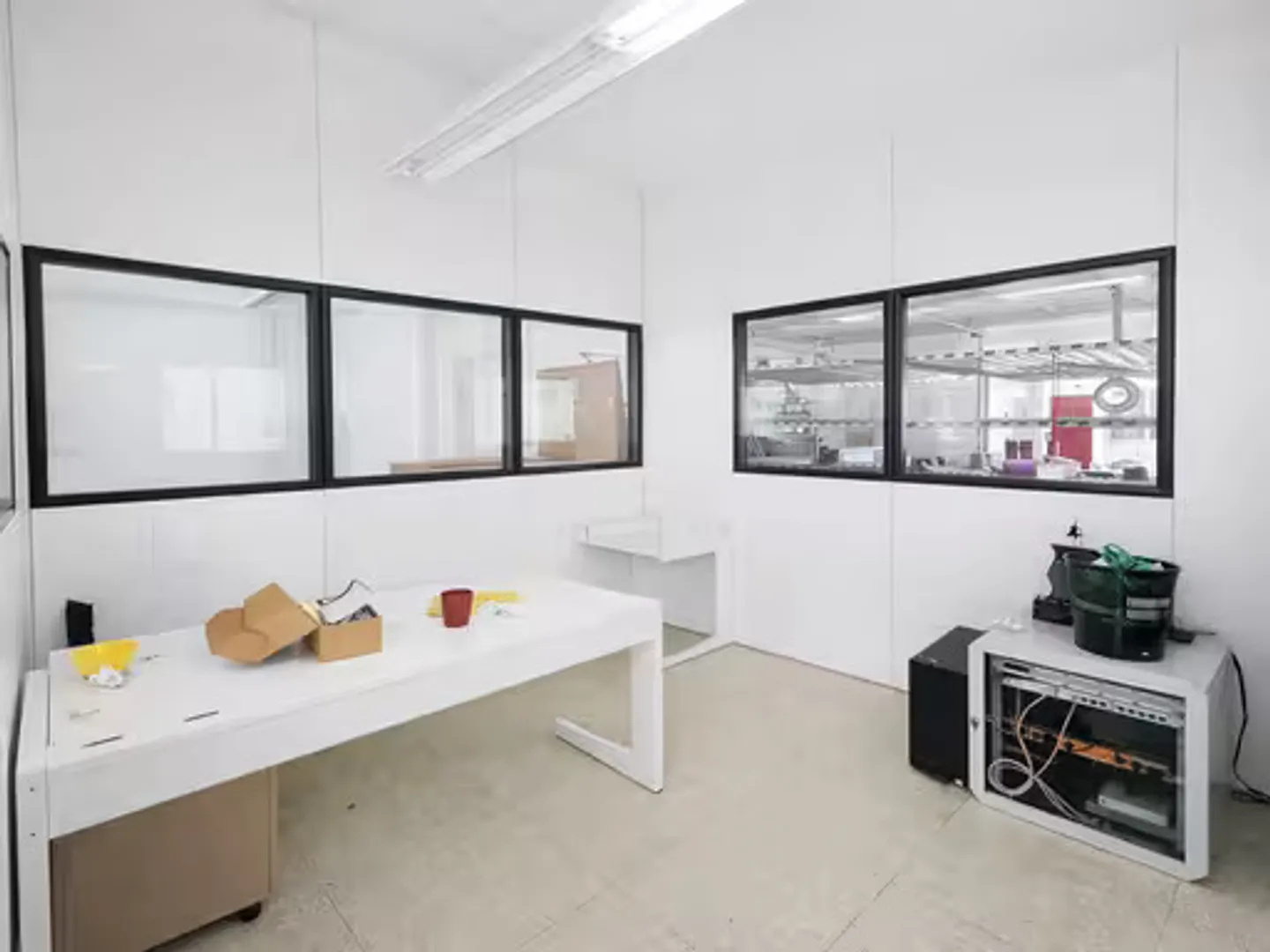 Industrial Warehouse for Rent - Photo 4 of 6