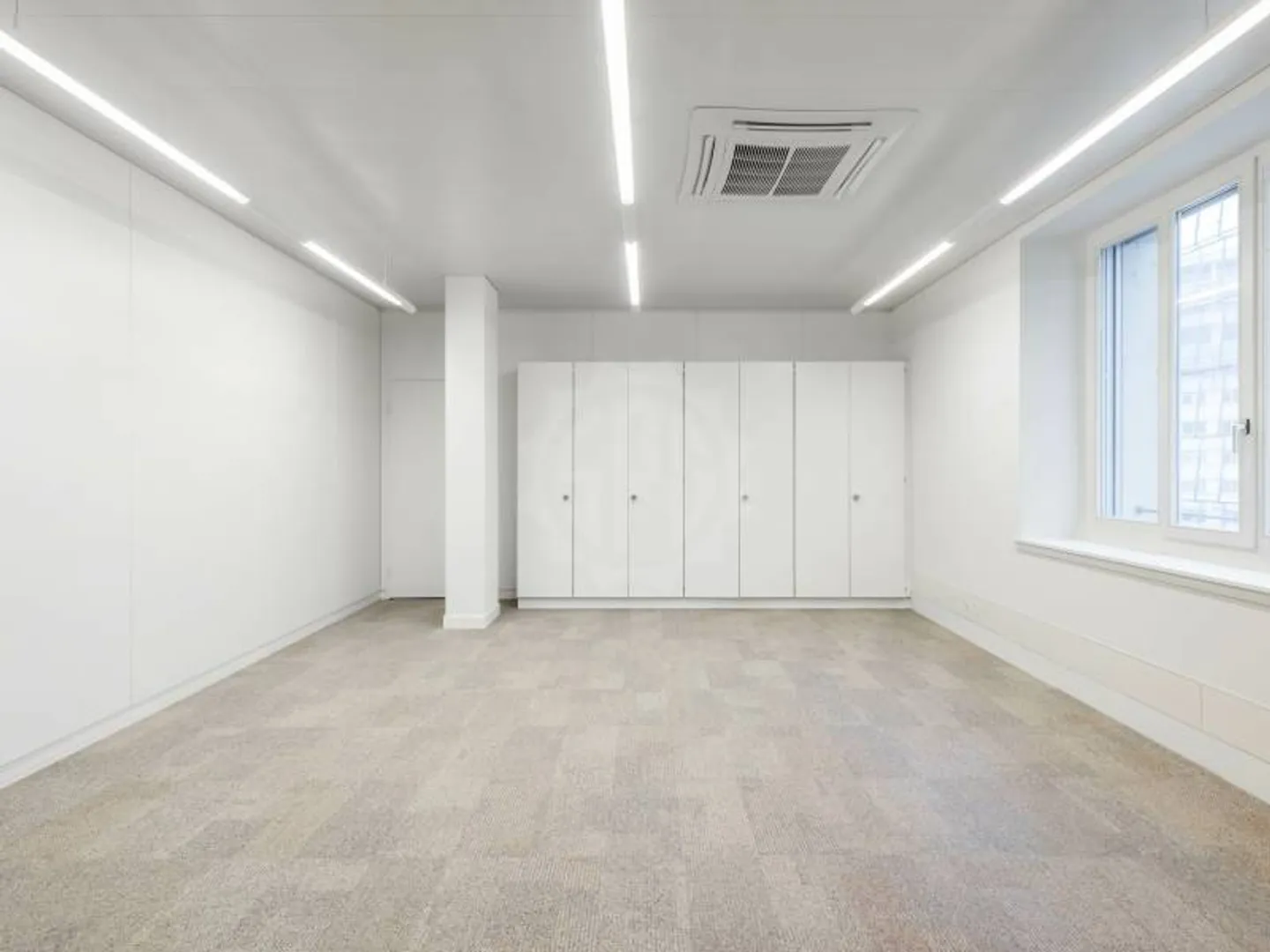 Spazio ufficio ristrutturato a Ginevra - Foto 7 di 9