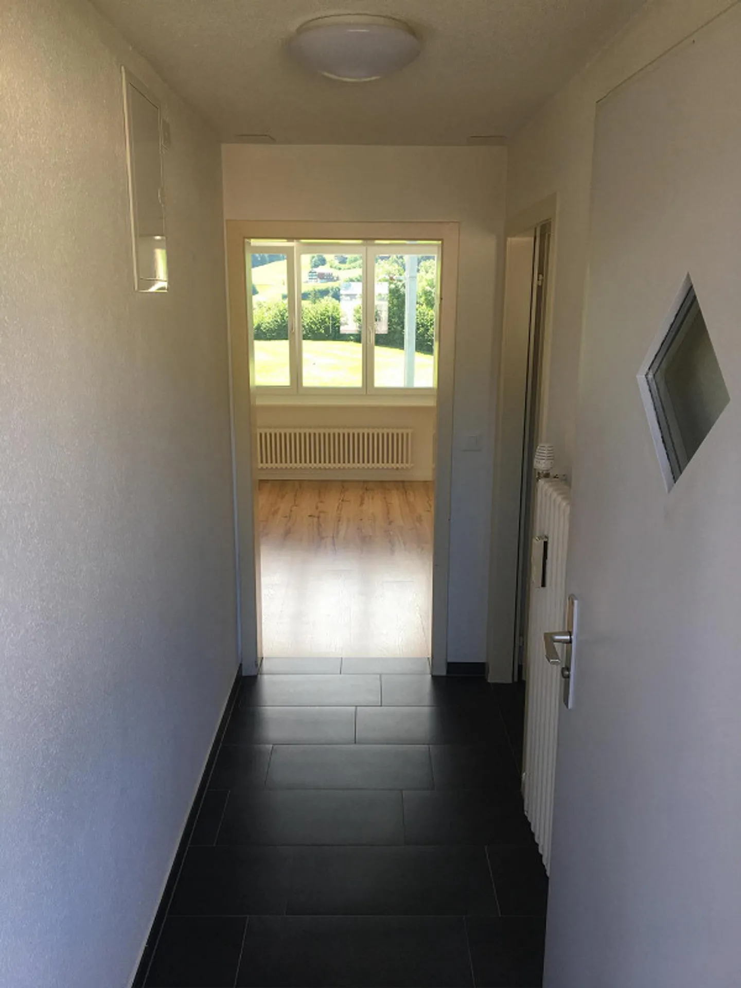 Charmante Wohnung mit Aussicht - Foto 8 von 11