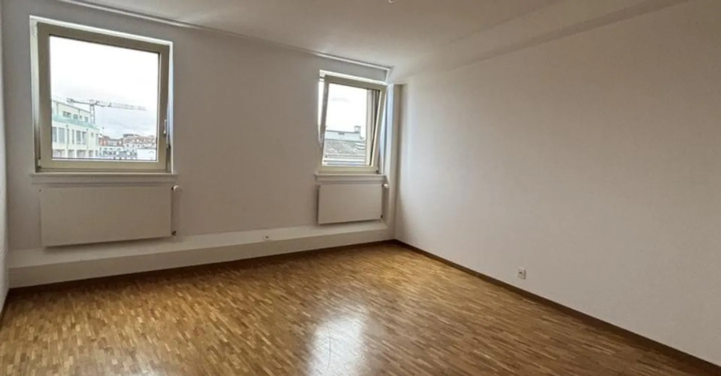 Schöne Wohnung ideal gelegen in der Nähe der Nationen und des Bahnhofs - Foto 1 von 7
