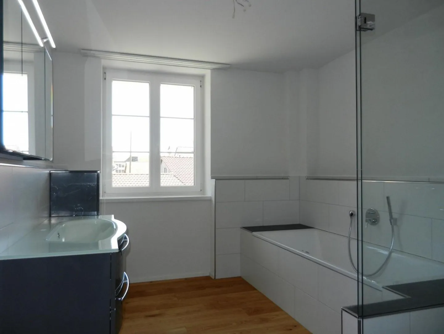 Moderne Wohnung mit Terrasse in Stetten SH - Foto 7 von 9