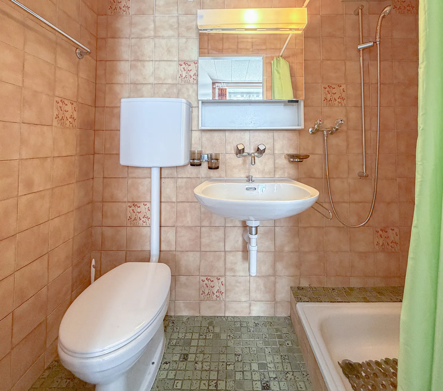 Maison individuelle avec 6,5 pièces, 2 studios, grande dépendance avec garage - Photo 23 sur 32