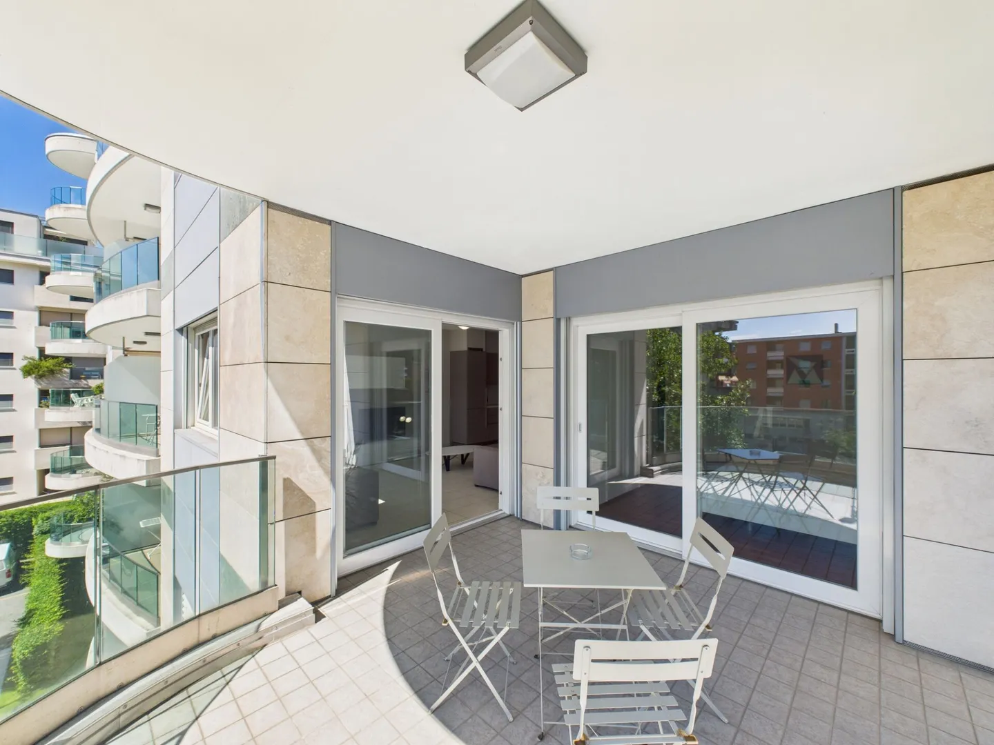 Ottimo investimento affitti brevi - Elegante appartamento 3.5 locali con doppi servizi - Foto 12 di 18