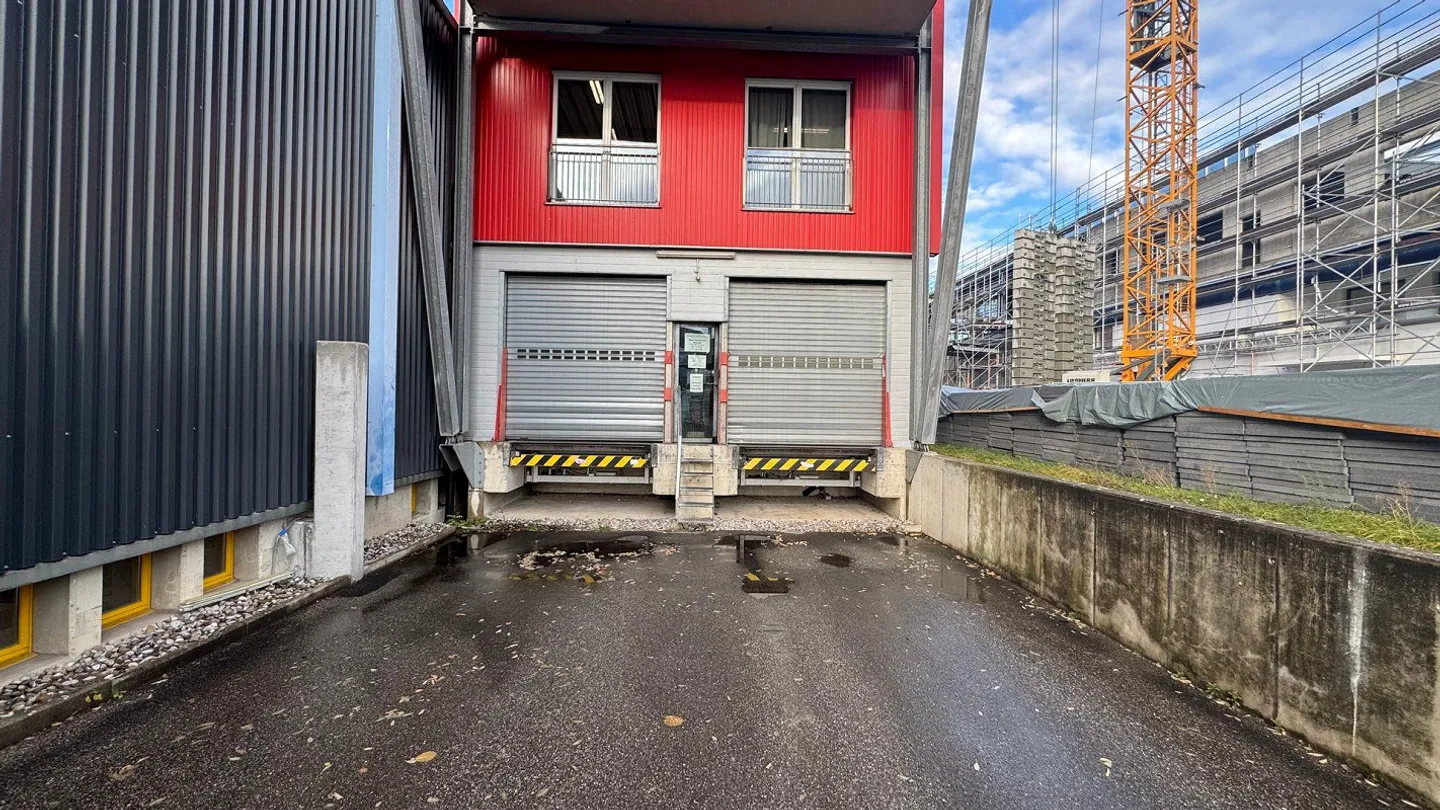 Spazio di stoccaggio pratico nella zona industriale di Burgdorf - Foto 17 di 22