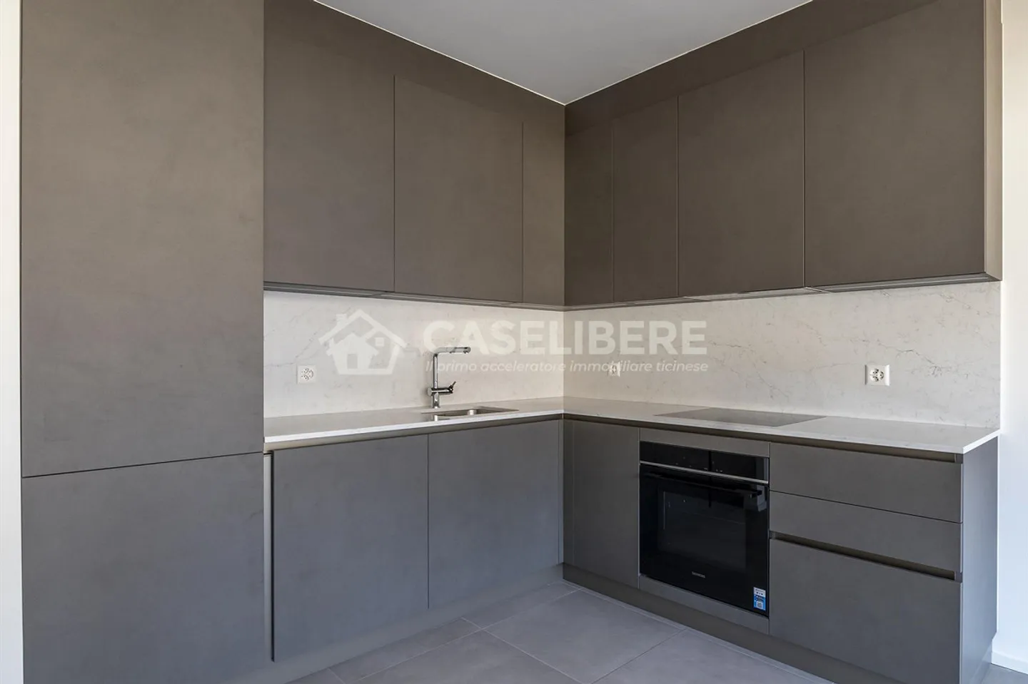 NEU UND ELEGANT 2.5 ZIMMER IN DAVESCO - Foto 3 von 15
