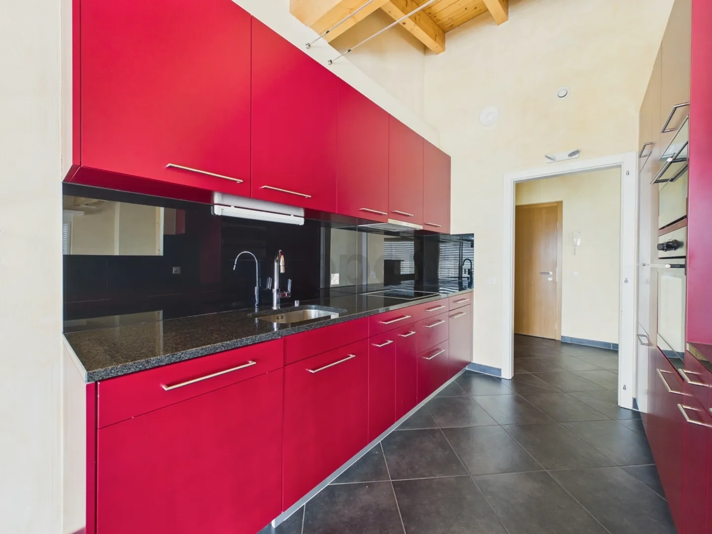 Modernes 4,5-Zimmer-Apartment mit Aufzug und Keller, Chandolin-nah-Savièse - Foto 4 von 13