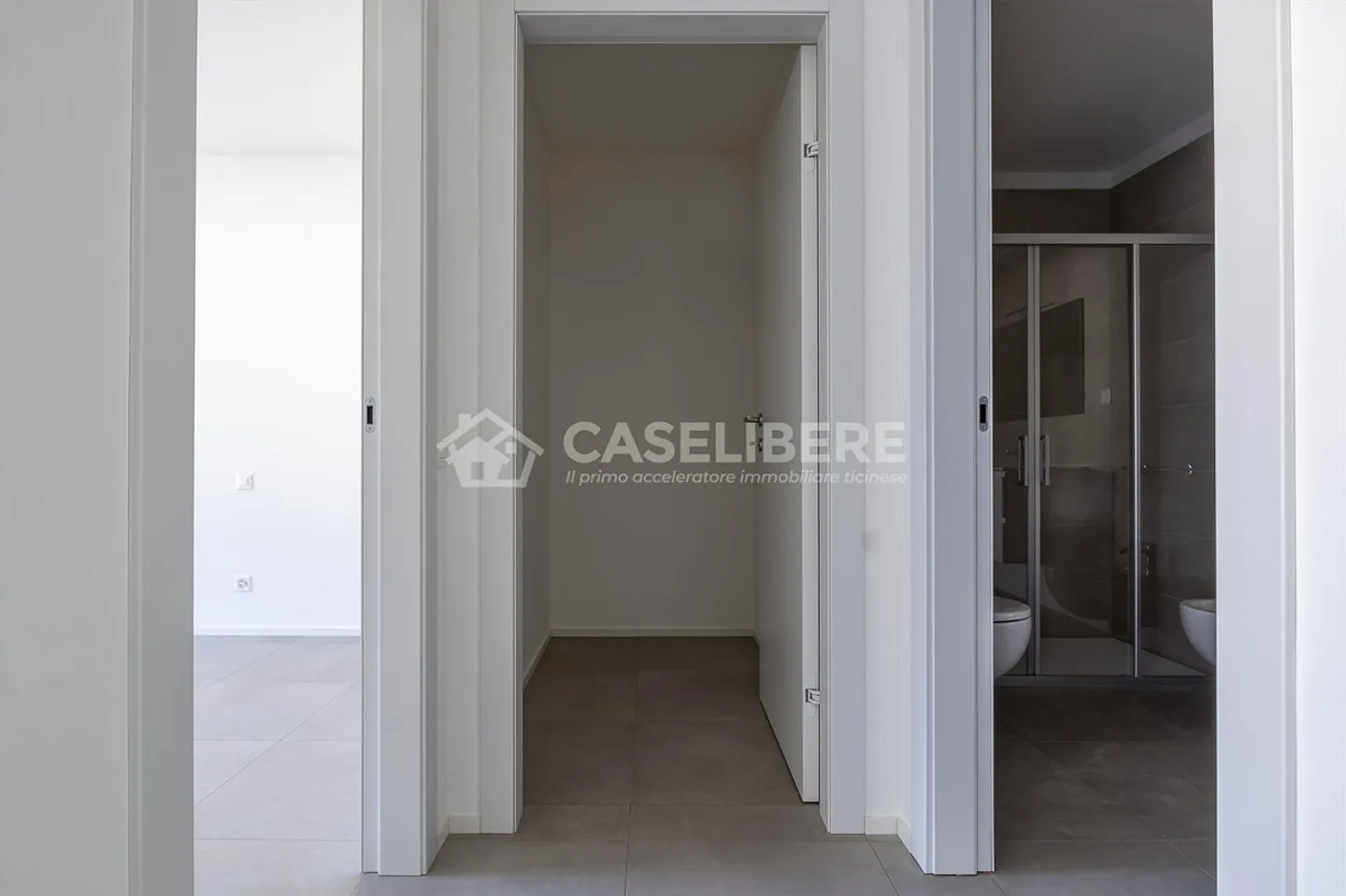 NEU UND ELEGANT 2.5 ZIMMER IN DAVESCO - Foto 9 von 15