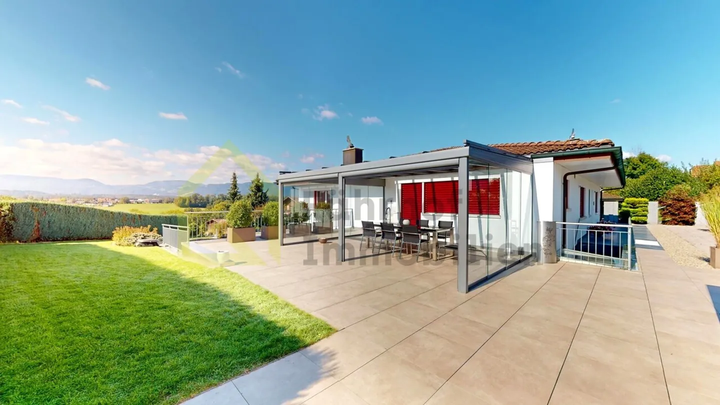 Casa esclusiva unifamiliare o bifamiliare con vista panoramica - Foto 2 di 15
