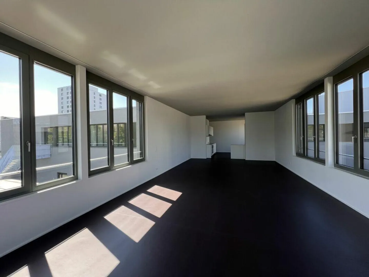 Loft elegante in posizione centrale privilegiata - Foto 4 di 7